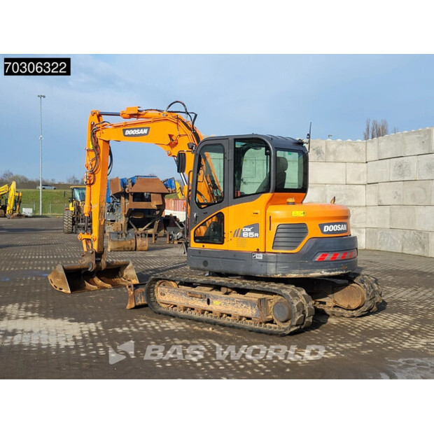 2021 Doosan DX85R-3-44945862