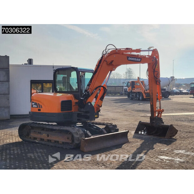 2021 Doosan DX85R-3-44945863