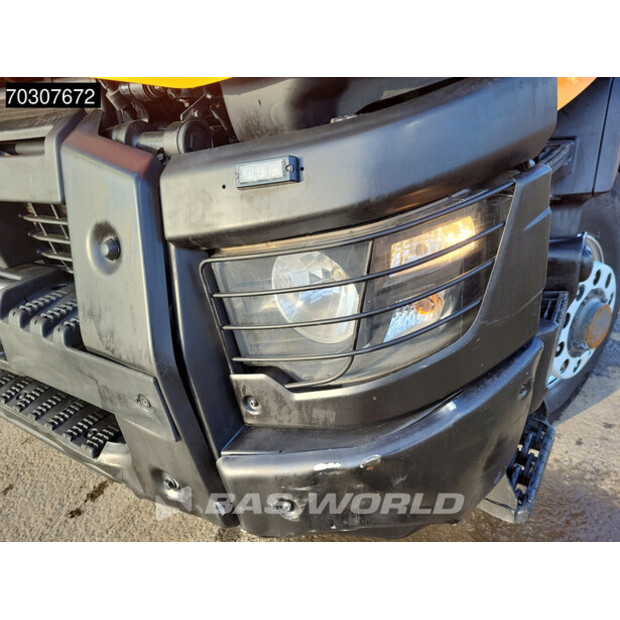 2017 رينو C380-44945968