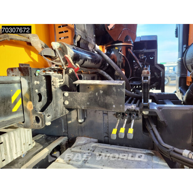 2017 رينو C380-44945971