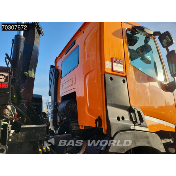 2017 رينو C380-44945972