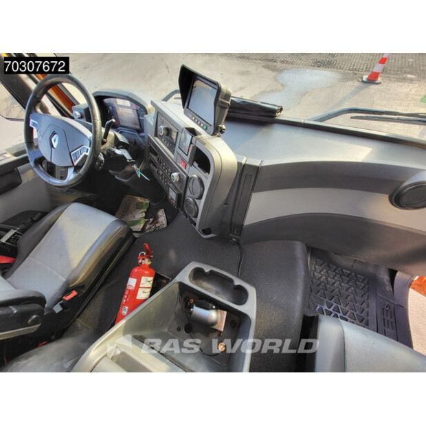 2017 رينو C380-44945977