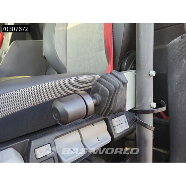 2017 رينو C380-44945980