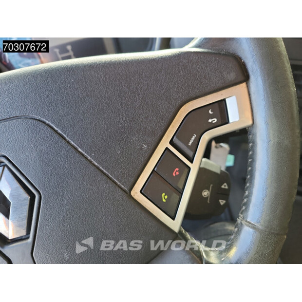 2017 رينو C380-44945984