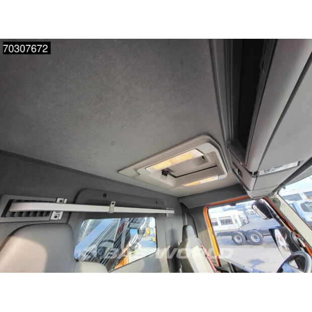 2017 رينو C380-44945987