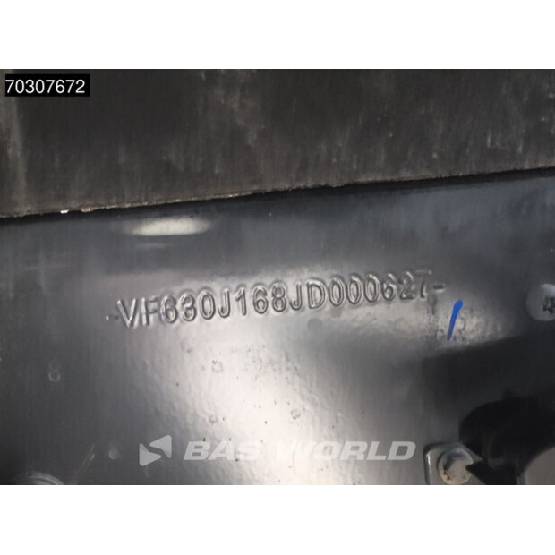 2017 رينو C380-44945993