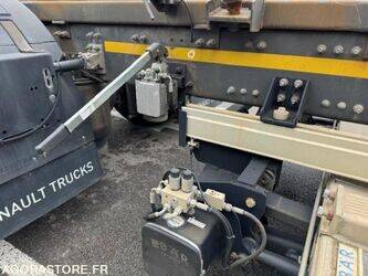 2017-renault-t-1405244-44963330