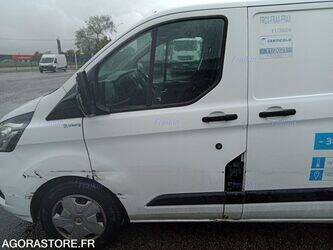 2019-ford-transit-custom-1405253-44963400