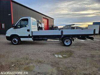 2012-iveco-35c13-1405258-44963447