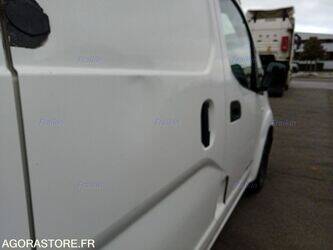 2019-nissan-nv200-1405259-44963464