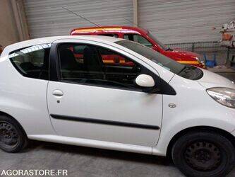 2011-citroen-c1-1405266-44963529