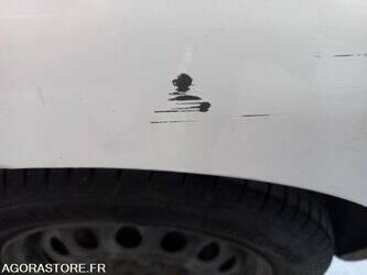 2011-citroen-c1-1405266-44963538