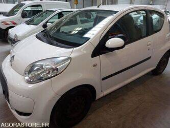 2011-citroen-c1-1405266-44963540