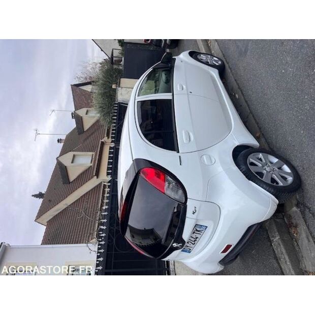 2016 Peugeot ION-44963550