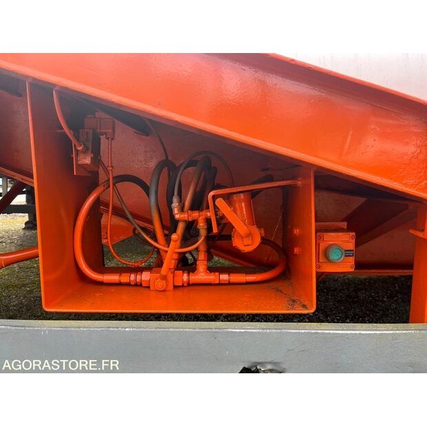 2000 Castera-44963555