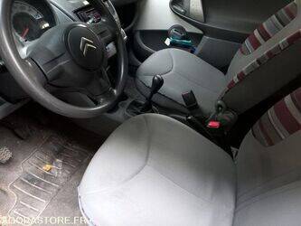 2011-citroen-c1-1405272-44963585