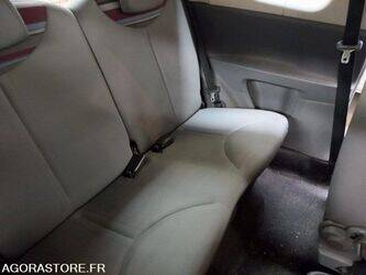 2011-citroen-c1-1405272-44963590