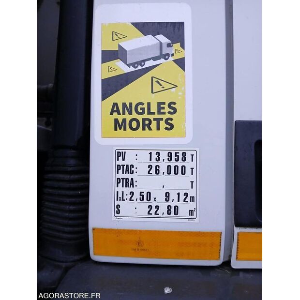 2012 رينو PREMIUM-44963736