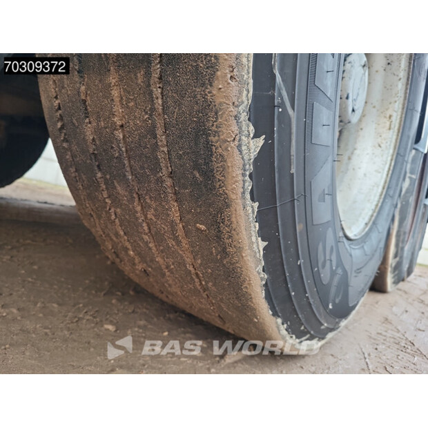 2001 بينالو Bencere-44964480