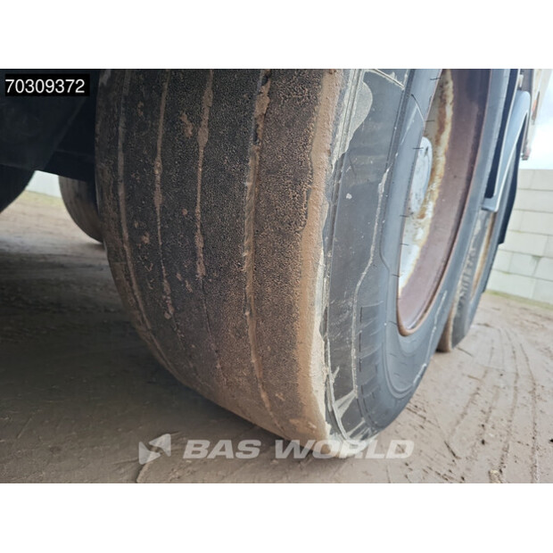 2001 بينالو Bencere-44964481