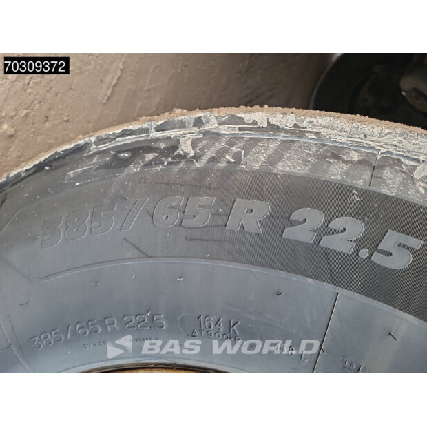 2001 بينالو Bencere-44964486