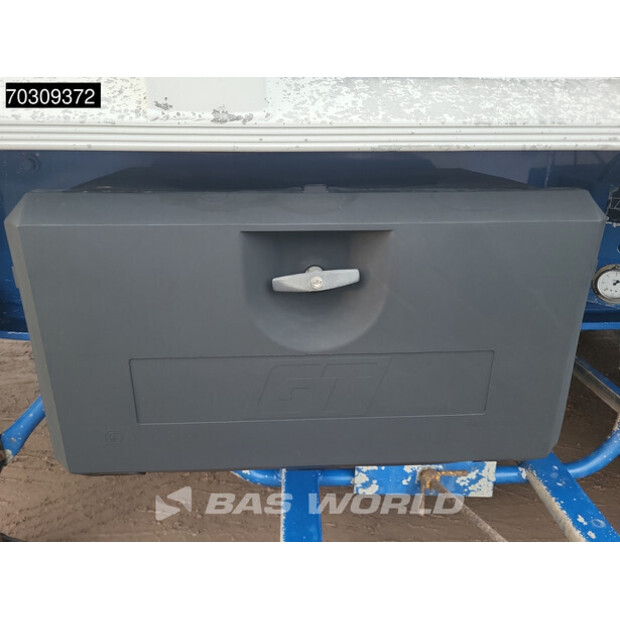 2001 بينالو Bencere-44964496