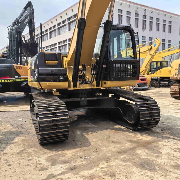 2023 Caterpillar 325D-44965342