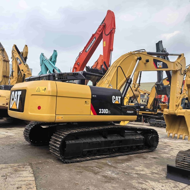 2022 Caterpillar 330D2L-44965386