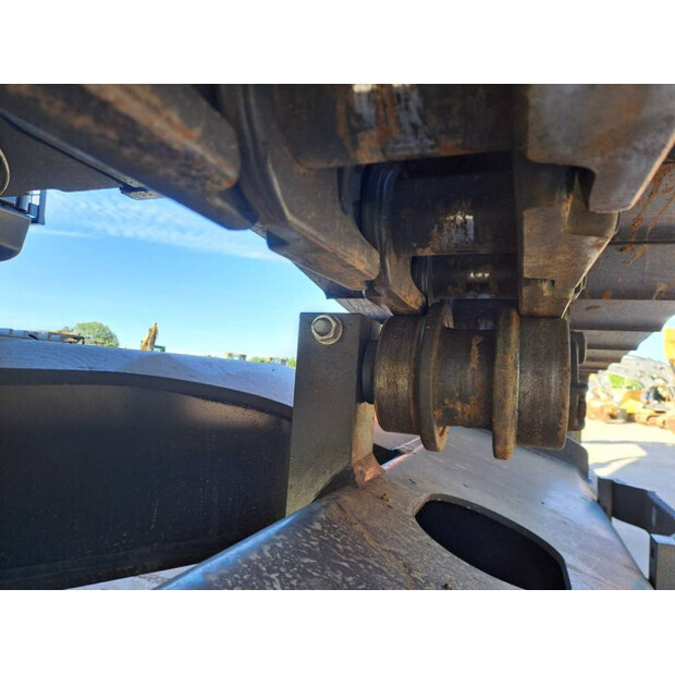 2025 Doosan DX300LC-7M-44965757