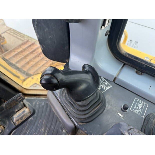 2010 Komatsu D65WX-16-44965909