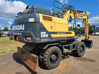 2016-hyundai-hw-140-44966096