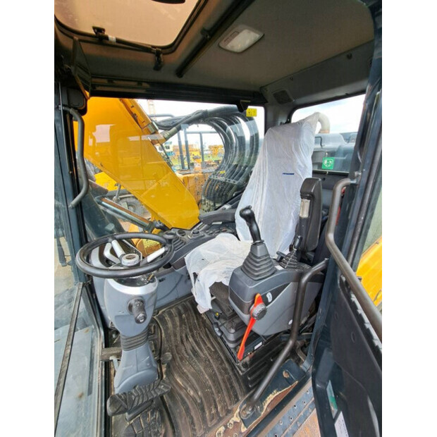 2016 هيونداي HW 160-44966128