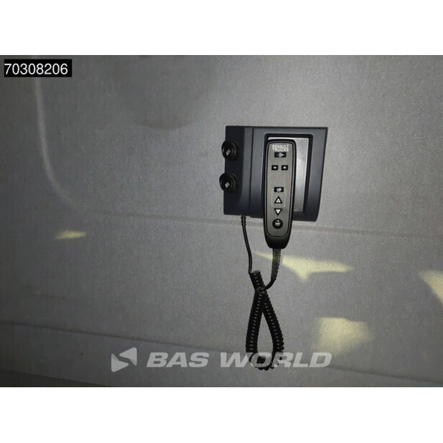 2017 رينو C460-44966473