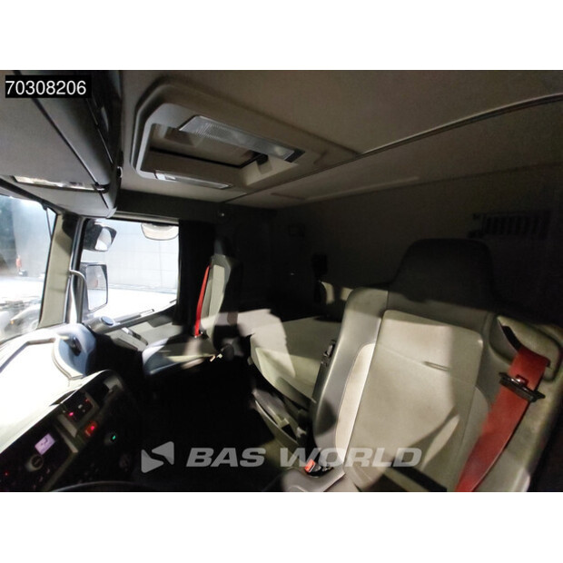 2017 رينو C460-44966475