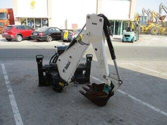 صورة ل معدات البناء 2016 بوبكات R30S