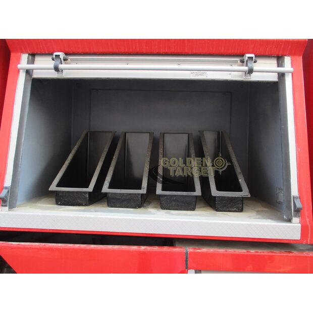 1998 Reynold Boughton Barracuda-44967650