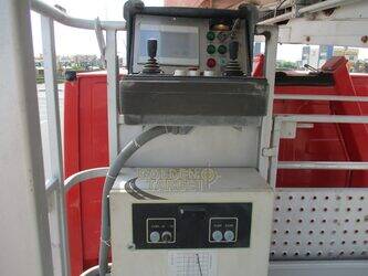 2012-mercedes-benz-actros-3332-1405479-44967795