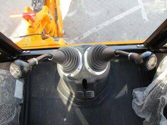 2024-jcb-3dx-plus-1405491-44967988