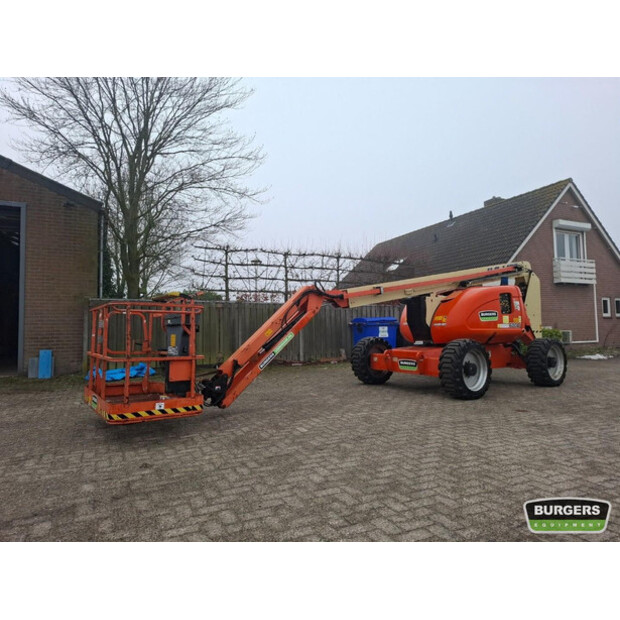 2011 جيه ال جي 600AJ-44968511