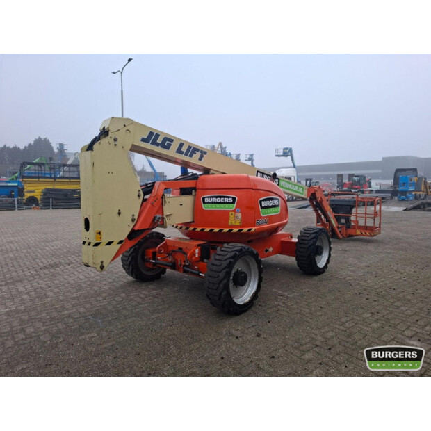 2011 جيه ال جي 600AJ-44968516