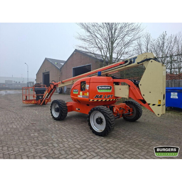 2011 جيه ال جي 600AJ-44968518