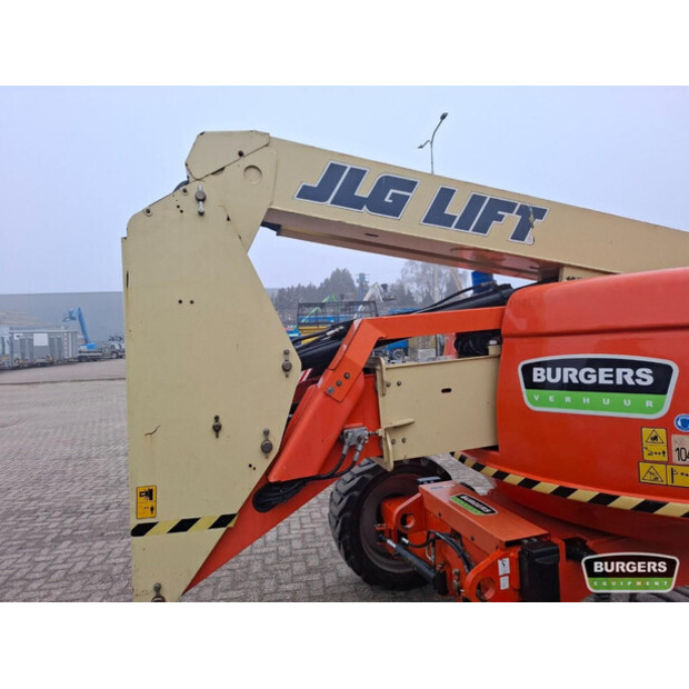 2011 جيه ال جي 600AJ-44968544