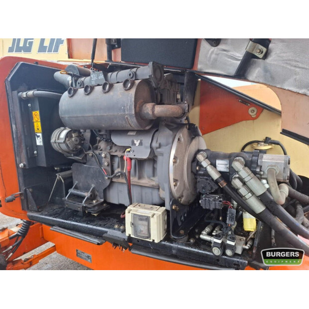 2011 جيه ال جي 600AJ-44968548