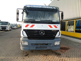 2010-mercedes-benz-axor-1829-1405554-44968867