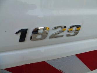 2010-mercedes-benz-axor-1829-1405554-44968868