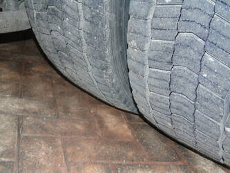 2010-mercedes-benz-axor-1829-1405554-44968875