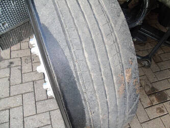 2010-mercedes-benz-axor-1829-1405554-44968878