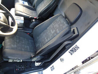 2010-mercedes-benz-axor-1829-1405554-44968881