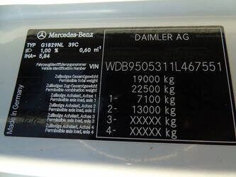 2010-mercedes-benz-axor-1829-1405554-44968894