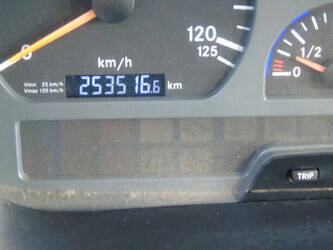 2010-mercedes-benz-axor-1829-1405554-44968895